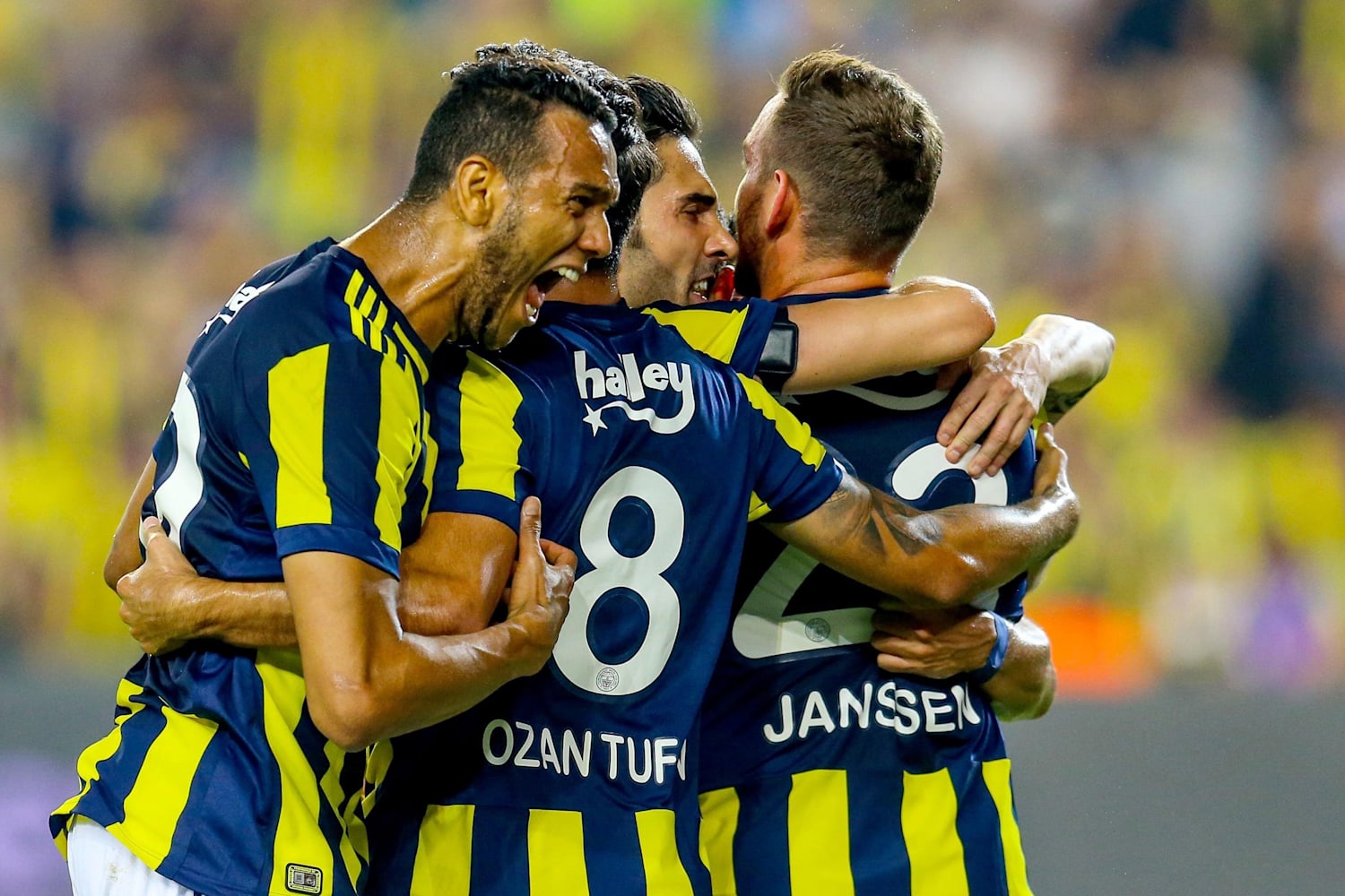 Test Hangi Fenerbahceli Futbolcuya Benziyorsun