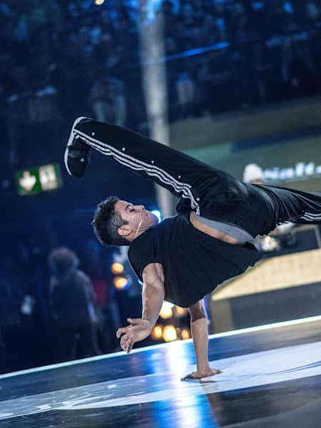 Hip-hop dancers at world championship talk breakdancing at