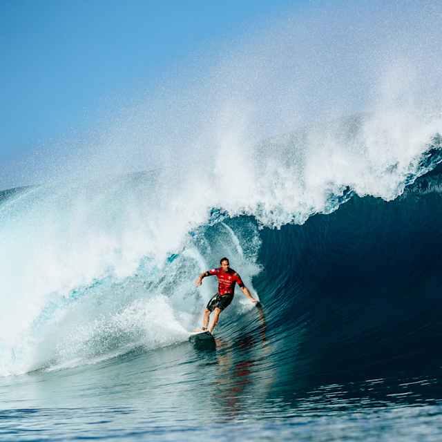 Jordy Smith of South Africa surfs in Heat 3 of Round 16 at the SHISEIDO Tahiti Pro on May 30, 2024, at Teahupo'o, Tahiti, French Polynesia. 