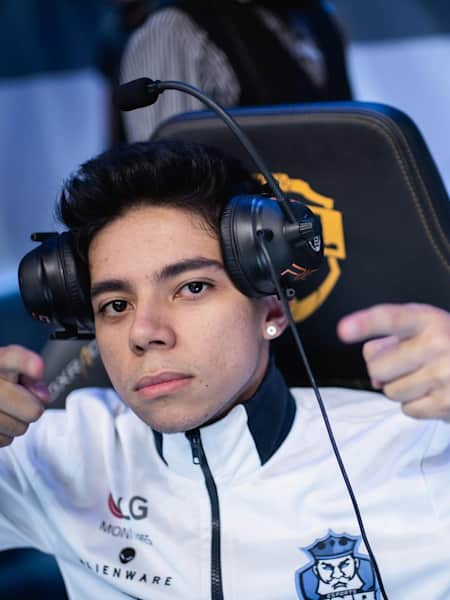 Streamer ou pro-player: o que pesa na escolha da carreira? - 14/04/2021 -  UOL Start