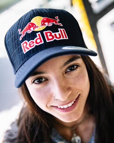 Red bull running best sale cap