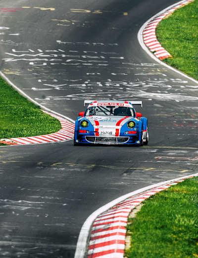 Porsche 911 zo série 997, ktoré má pohon 460 koní. Toto Wolff si vedel vybrať.