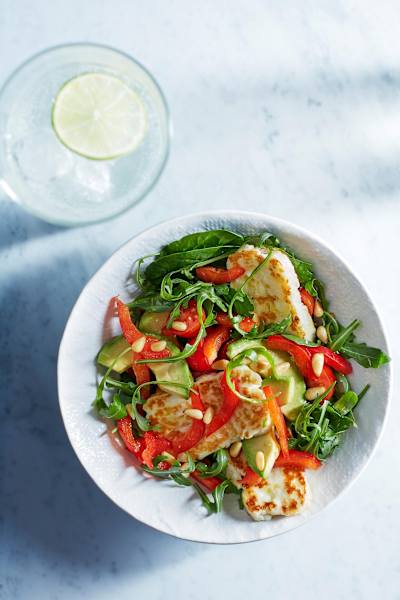 Halloumi red pepper salad