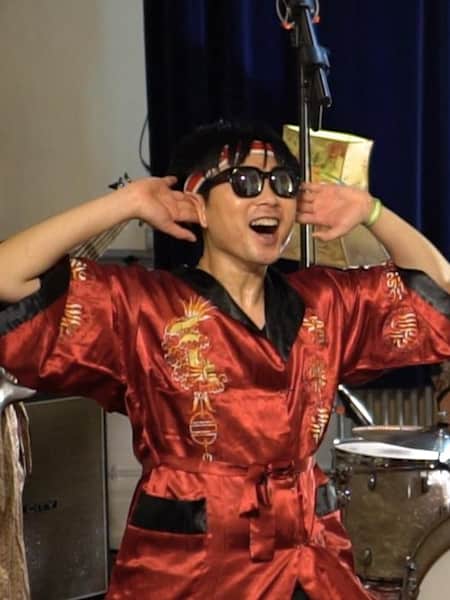 Korea disco pop band Sultans Of The Disco live +video+