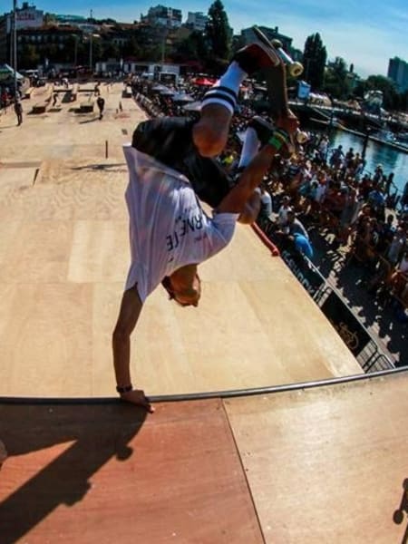 Danny León, Invert en el Arnette O'Marisquiño XV