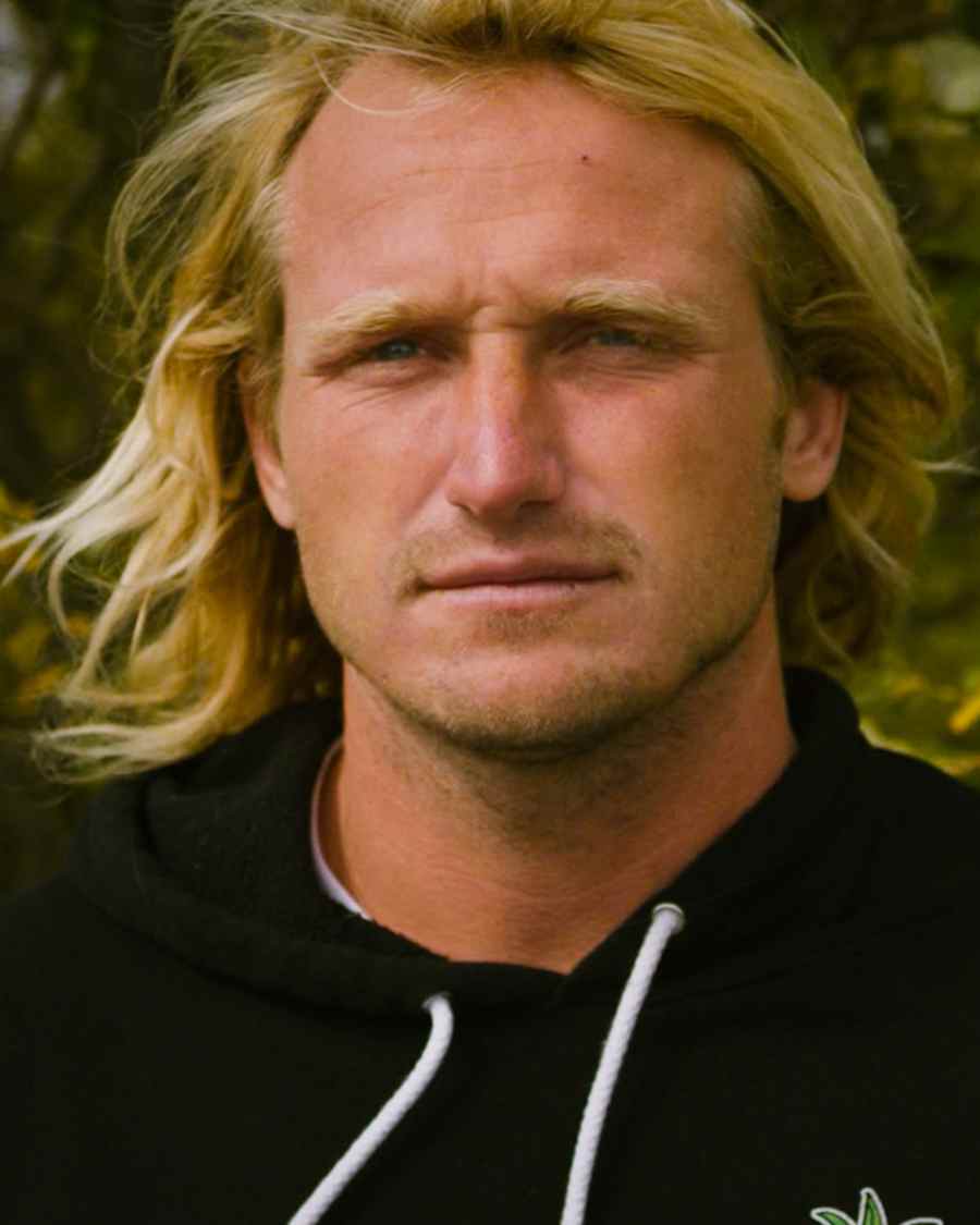 For the Dream Ben Gravy s surfing mission