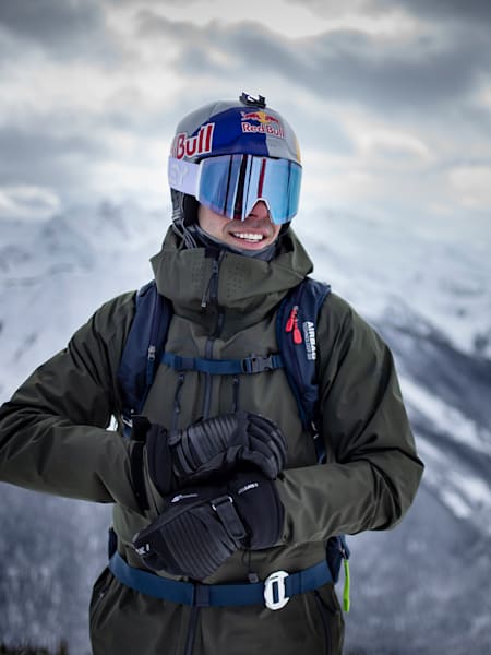 Kit Check: Logan Pehota