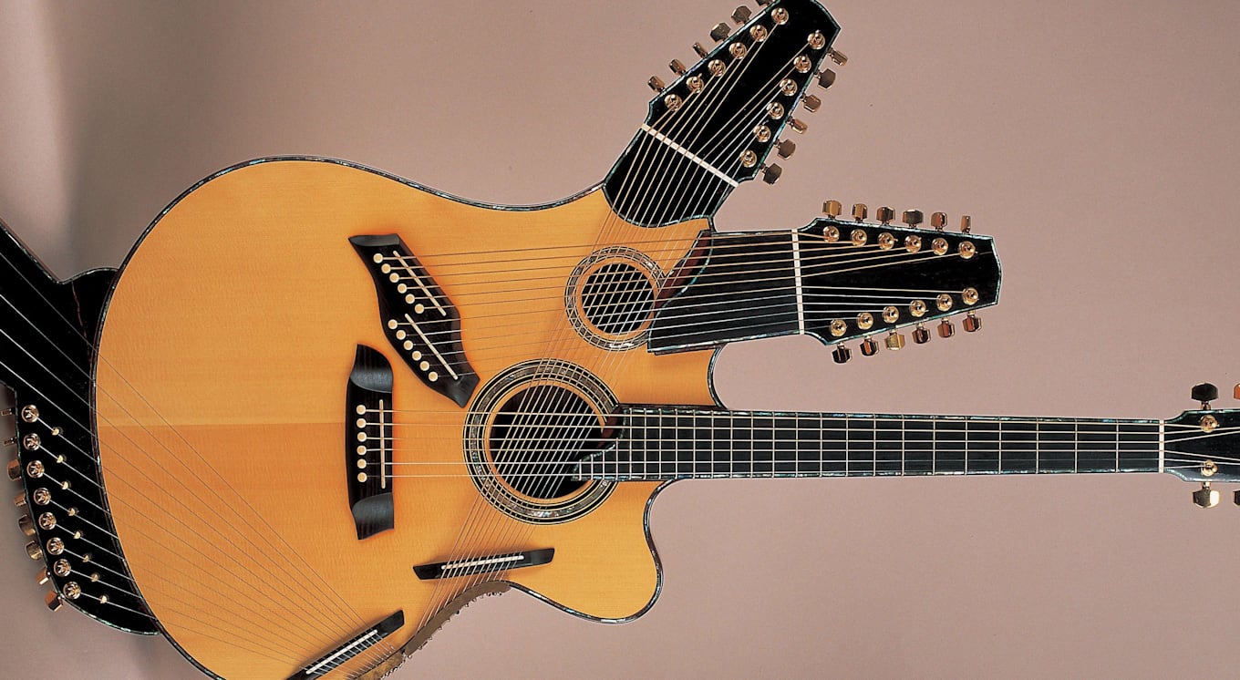 Une guitare Manzer Pikasso II à manches multiples.