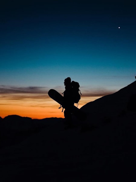 A still image from Ode to Muir snowboard movie.