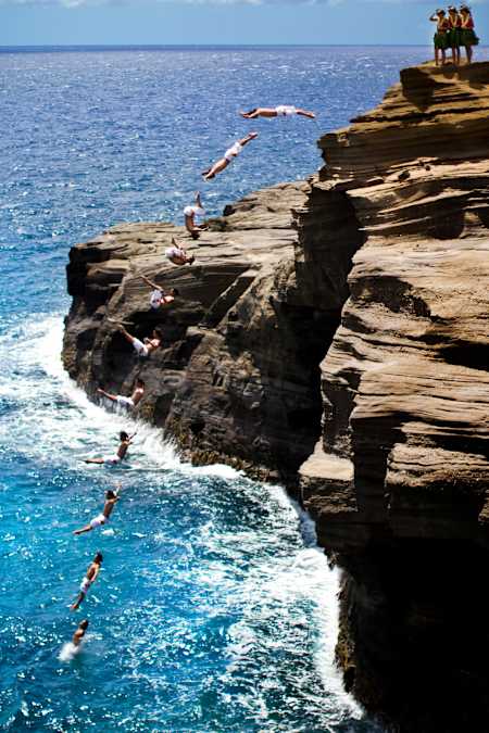 Lana'i Lookout 2010 Red Bull Cliff Diving World Series, Oahu, Hawaii