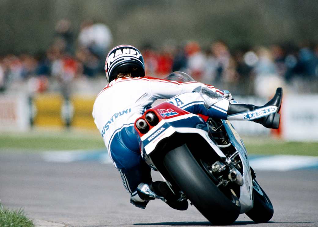 Img Redbull Com Images C Crop X 35 Y 0 H 2678 W