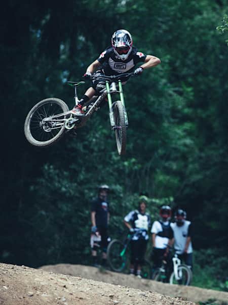 Dh jump new arrivals
