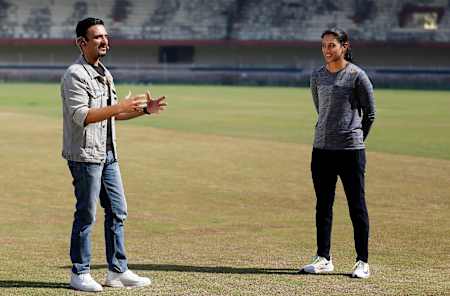 Smriti Mandhana and Jatin Sapru chat during the Cricket Challenge.
