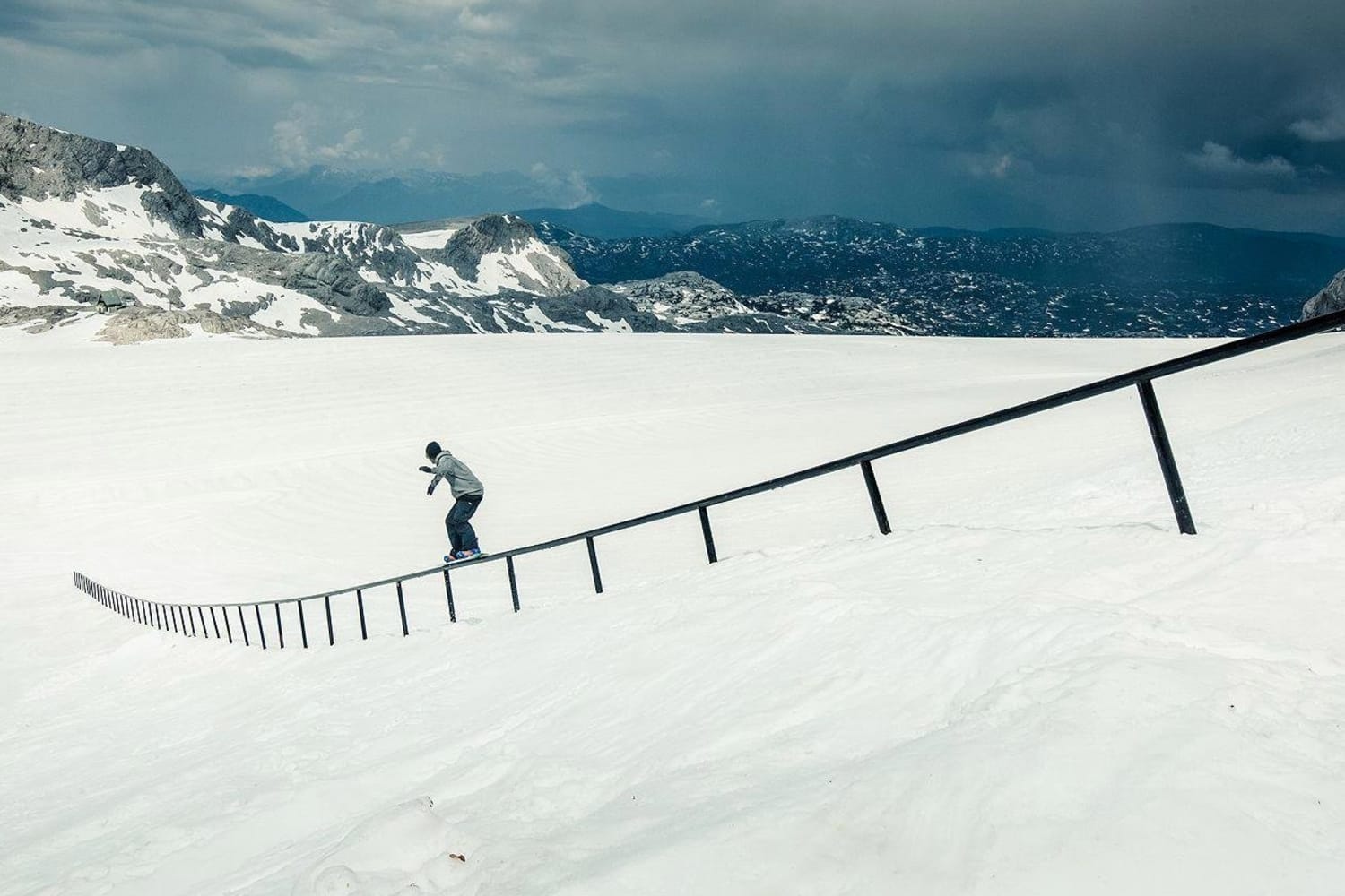 Weltrekord längster Snowboard Rail Slide, Basti Rittig