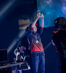 Red Bull Kumite 19 プレイヤーズ ボンちゃん Punk Takamura