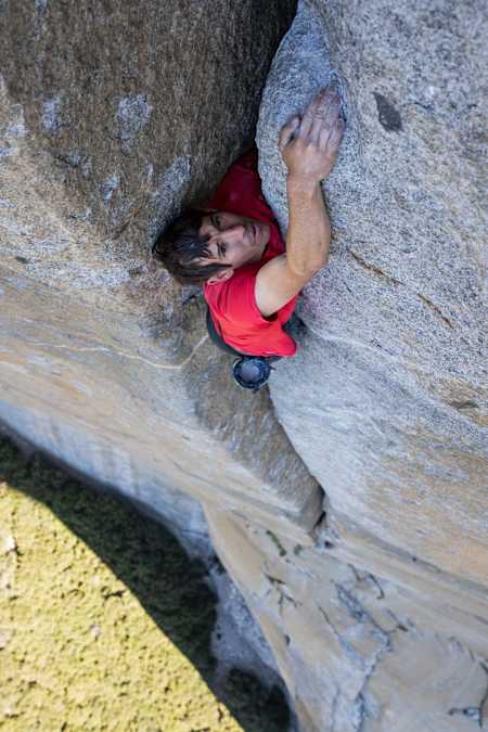 L'ascension d'Alex Honnold sur El Capitan à Yosémite est racontée dans le film Free Solo.