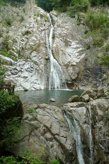Auch in echt lassen sich die Nunobiki Falls besuchen