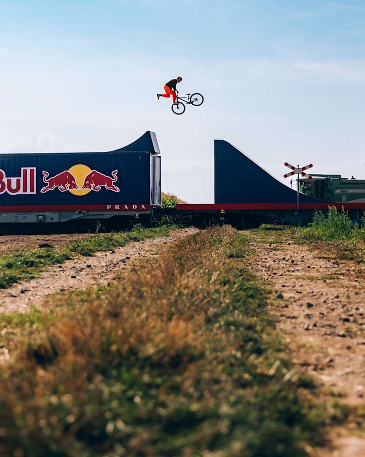 イッツァページレッドブル AMS X Red Bull Rampage
