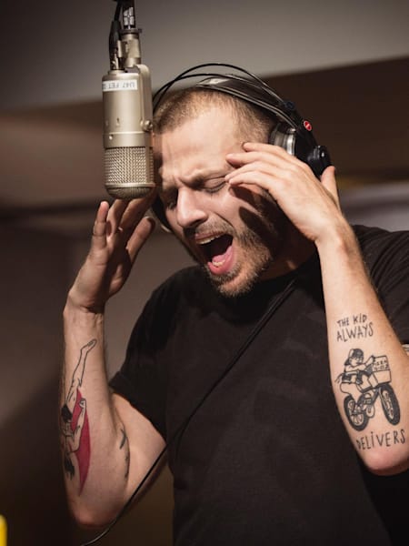 Ghemon nel Red Bull Studio Mobile