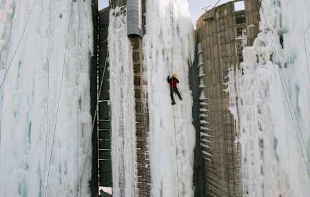 Nejlepší lezecké stěny světa - Ledové lezení na sile