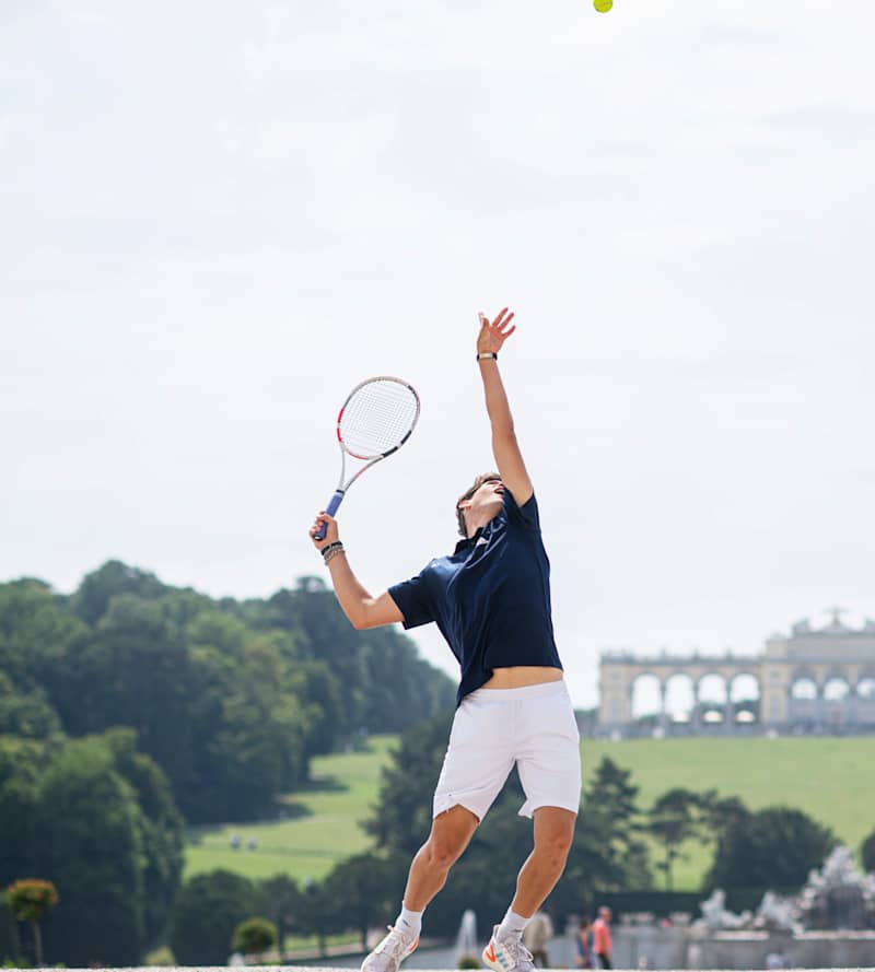 Que raqueta online usa dominic thiem