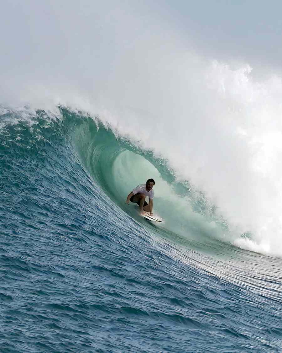 Searching El Salvador: Kai Lenny & Natxo González | Surfing