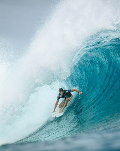 Leonardo Fioravanti of Italy surfs in Heat 2 of the Elimination Round at the SHISEIDO Tahiti Pro on May 29, 2024, at Teahupo'o, Tahiti, French Polynesia. 