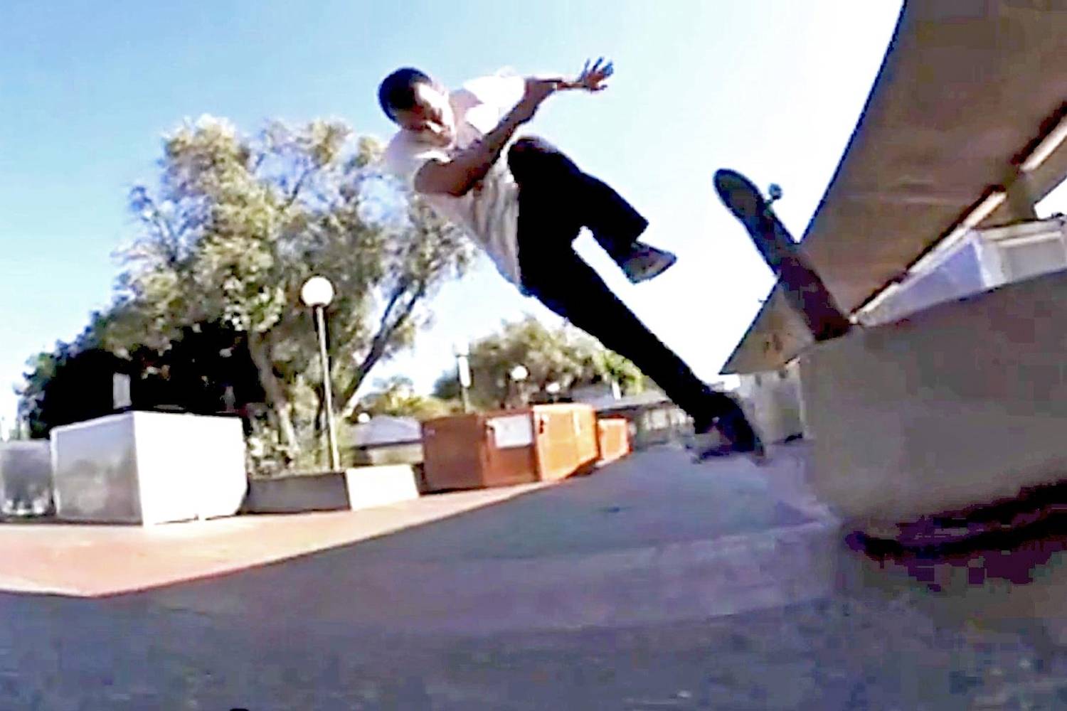  Skater Al Suelo Mal C lculo Y Ca da De Dillon Aguilar