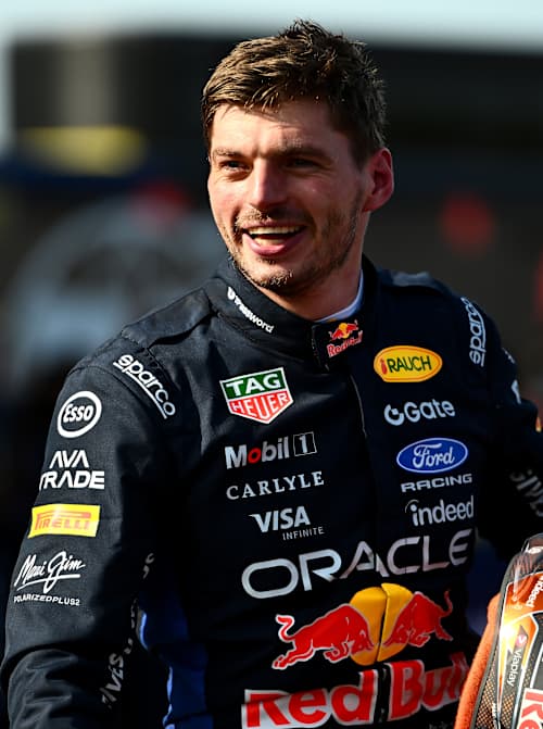 Max Verstappen aus den Niederlanden vom Team Oracle Red Bull Racing blickt am 26. Juli 2026 in Budapest, Ungarn, während des F1-Grand-Prix von Ungarn auf dem Hungaroring im Parc Fermé in die Kamera.