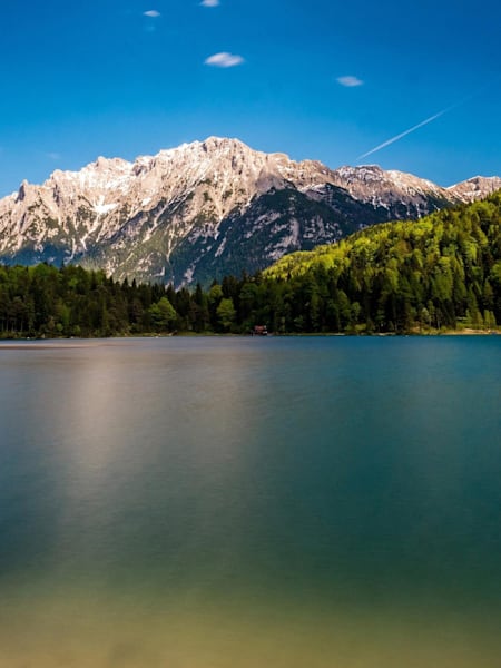 Nur ein Steinwurf vom Ferchensee: der Lautersee