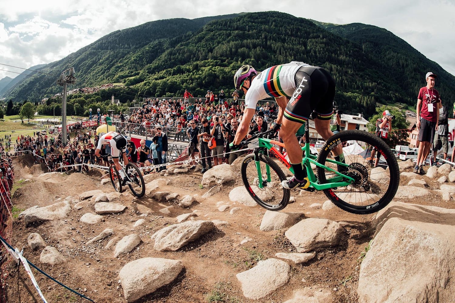 short track mountain bike