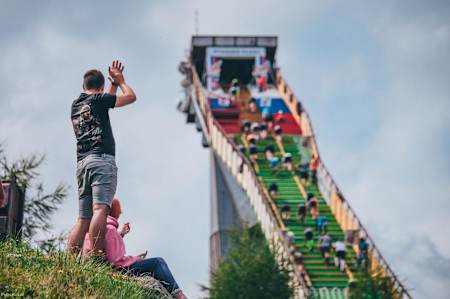 Supporting the runners