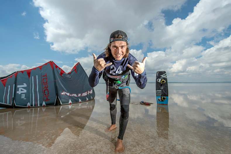 Kitesurf Nedir Turkiye De Kitesurf Yapilacak Yerler