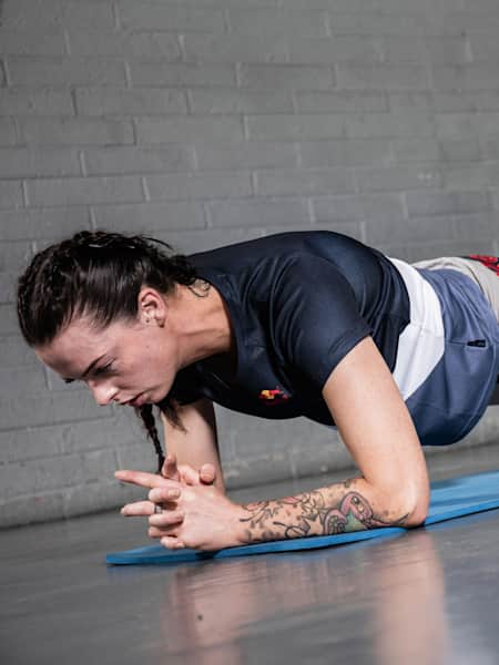 The 6 Best Core Exercises For Beginners To Build Strength