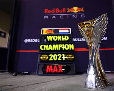 Max Verstappen von Red Bull Racing Honda beim Großen Preis von Abu Dhabi 2021.