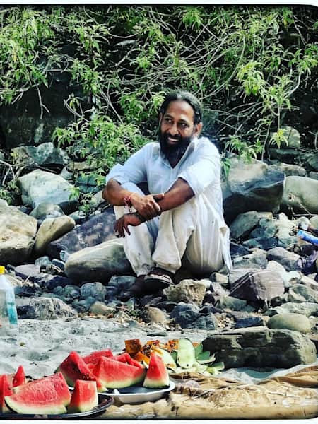 Ashramul lui Maharishi Mahesh Yogi, vizitat de trupa Beatles, pentru meditatie transcedentala.