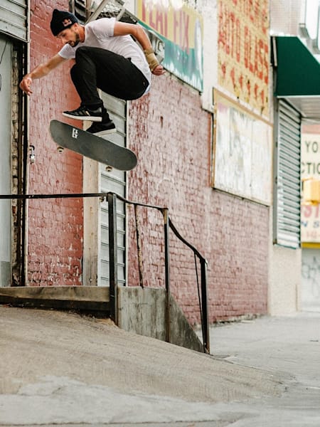 Vladik Scholz - Hardflip