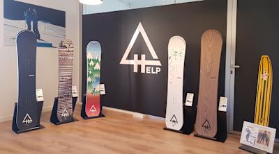 Así luce el flamante showroom de Help Snowboards en Barcelona.