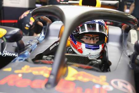 Le pilote Pierre Gasly en plein test du halo de protection à Silverstone.