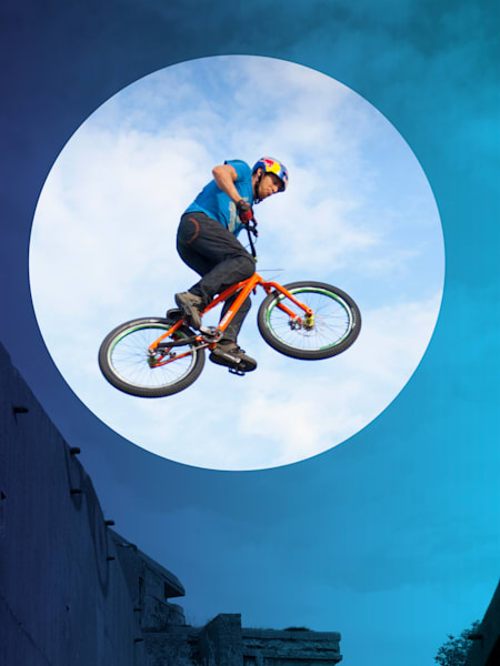 Foto de Danny MacAskill durante el proyecto Way back home.