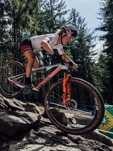 Emily Batty performs at UCI XCO in Nove Mesto na Morave, Czech Republic on May 16, 2021.