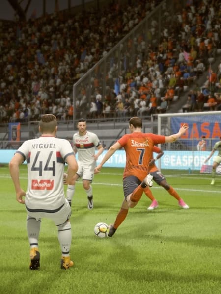FIFA 18 : Le joueur de football Edin Višća est dans les meilleurs ailiers pas chers de FIFA 18