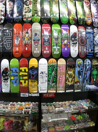 Buying Your First Skateboard: Guide And Beginners' Tips