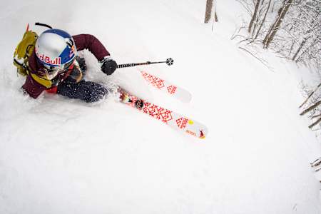 Découvrez les bâtons de ski rétractables de Michelle Parker