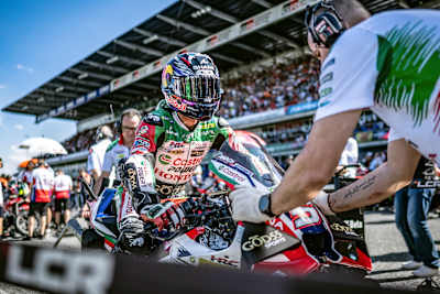 Johann Zarco se lance dans la saison 2026 du championnat du monde de MotoGP.