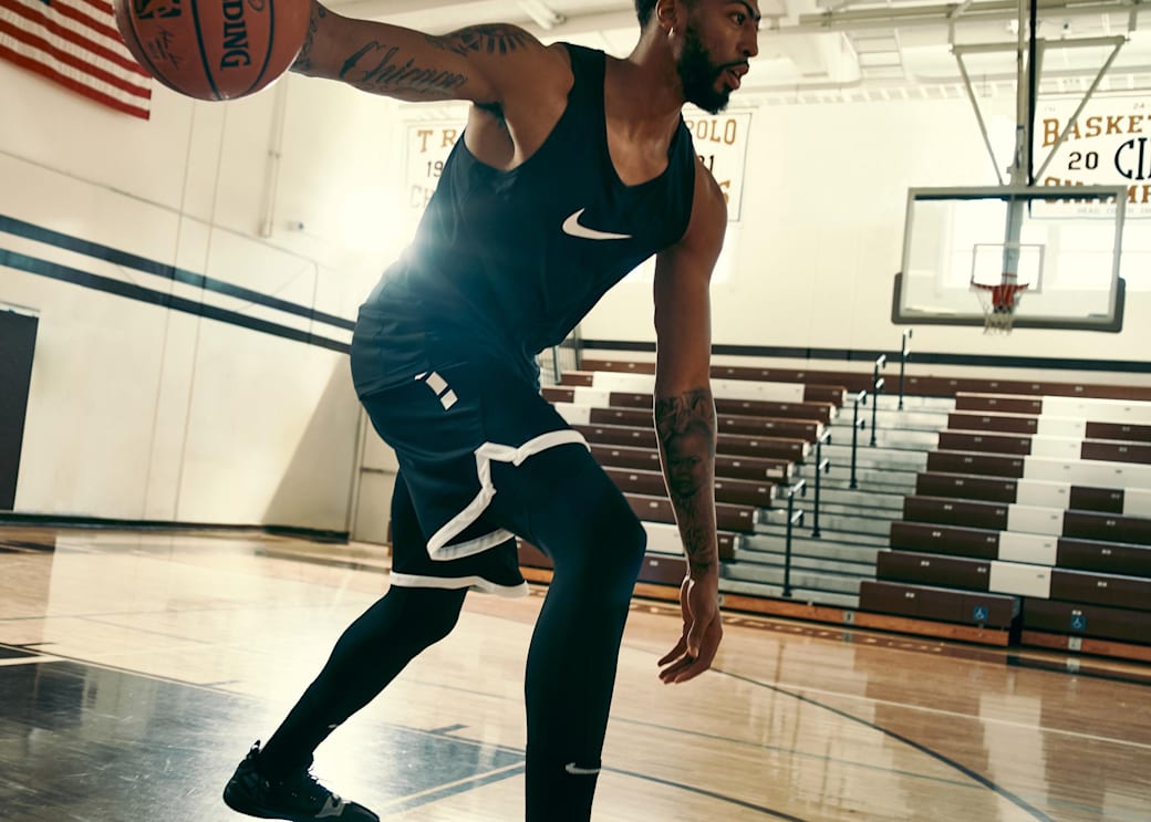 la lakers training top