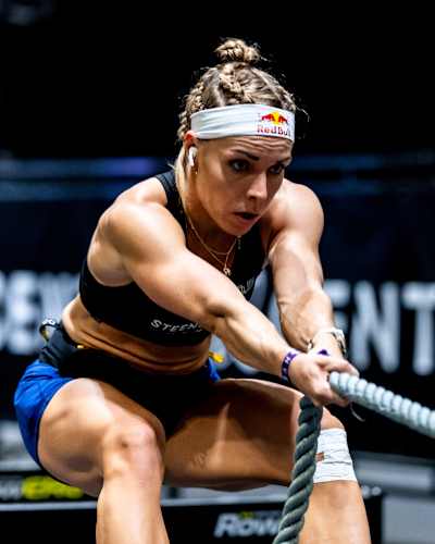 Ида Матильде Стинсгаард во время соревнований Elite 15 на этапе Hyrox Major в Гонконге, 22 ноября 2024 года.