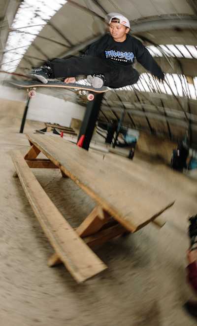 Margielyn Didal blasts a Sad grab over a picnic table in Glasgow