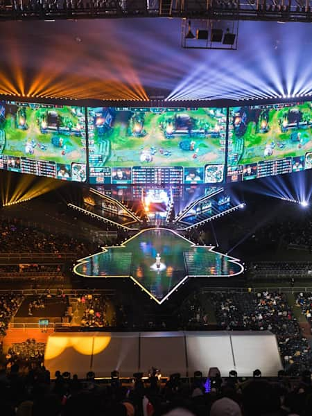 Invictus Gaming Wins League of Legends World Championship 2018