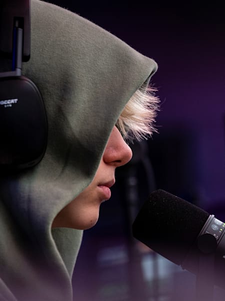 MrSavage bootcamping at Red Bull Gaming Sphere London